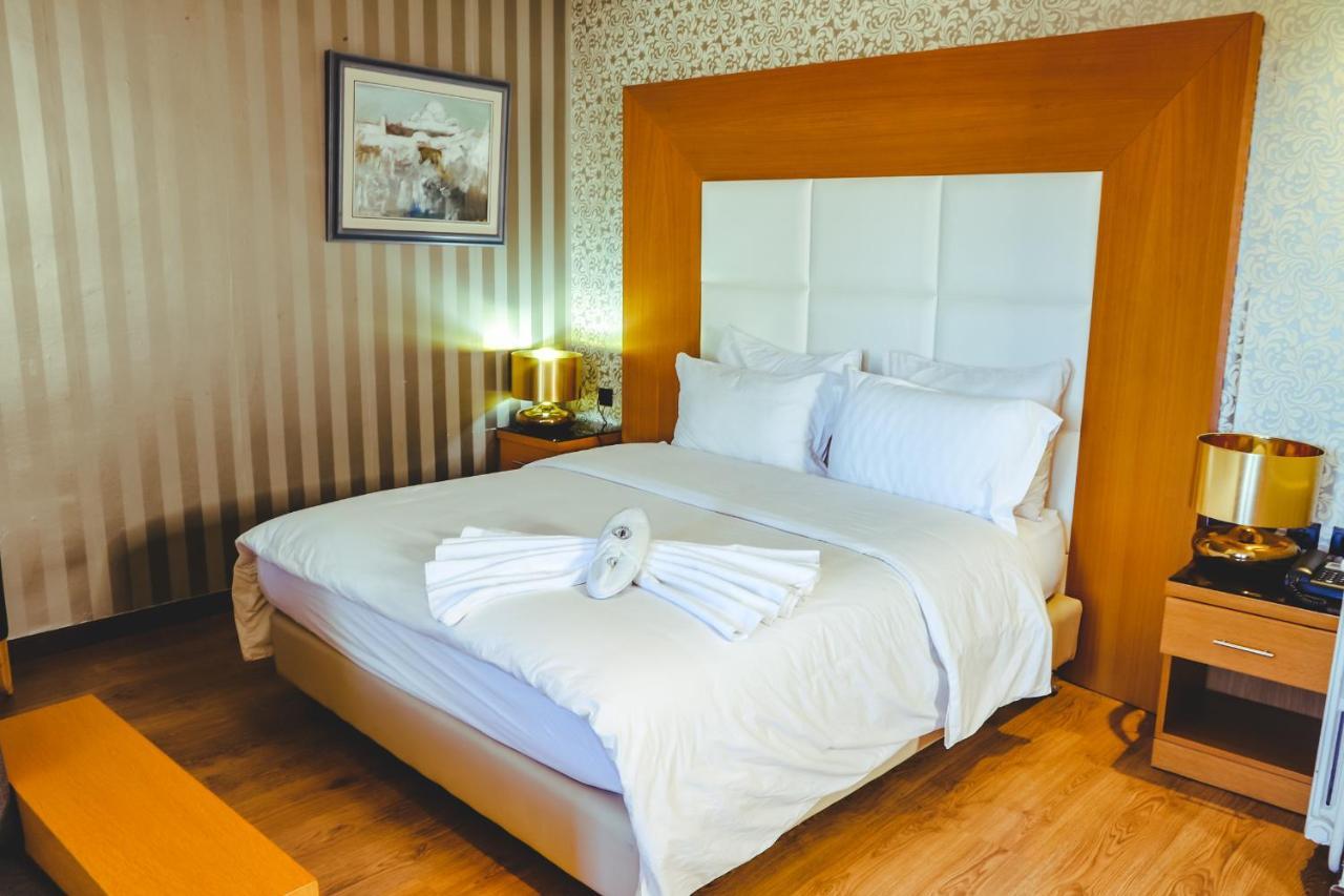 Hotel Perce Neige Ifrane  Buitenkant foto