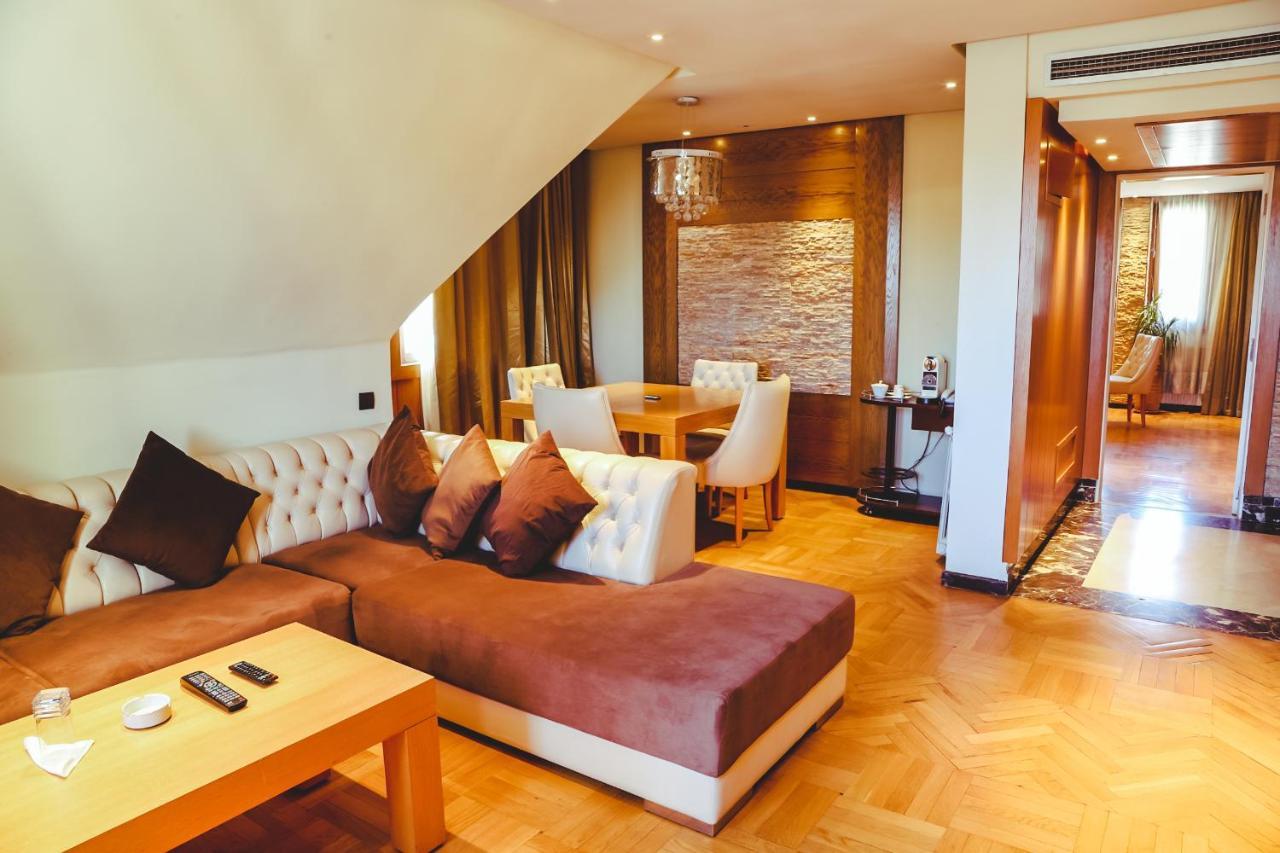 Hotel Perce Neige Ifrane  Buitenkant foto