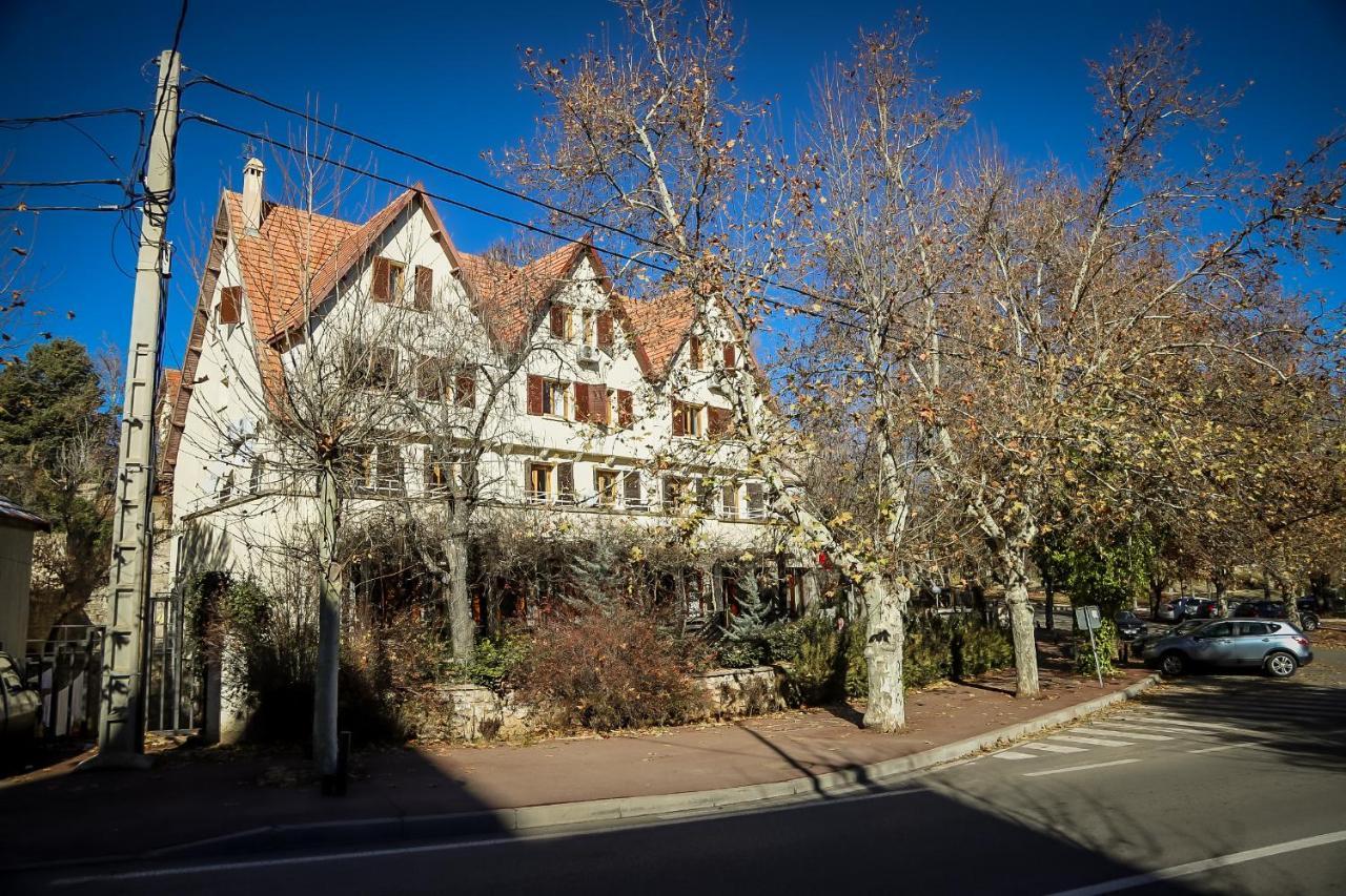 Hotel Perce Neige Ifrane  Buitenkant foto