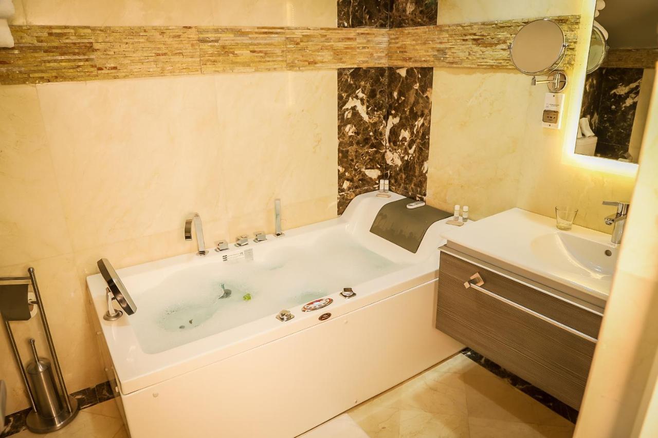 Hotel Perce Neige Ifrane  Buitenkant foto