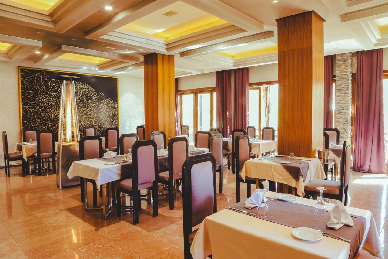Hotel Perce Neige Ifrane  Buitenkant foto